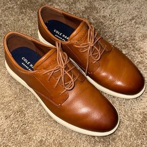🌟COLE HAAN🌟 brown leather sneakers